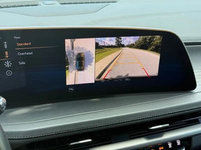 2025 Cadillac XT4 — detail view