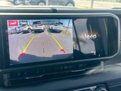 2024 Jeep Wrangler — photo 14 view