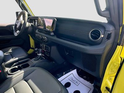 2024 Jeep Wrangler — photo 29 view