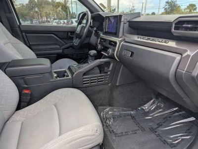 2024 Toyota Tacoma 2WD — photo 9 view