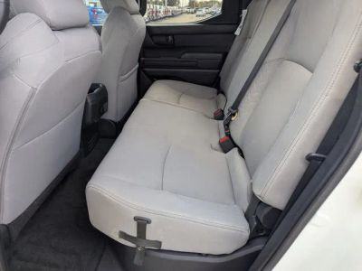 2024 Toyota Tacoma 2WD — photo 17 view
