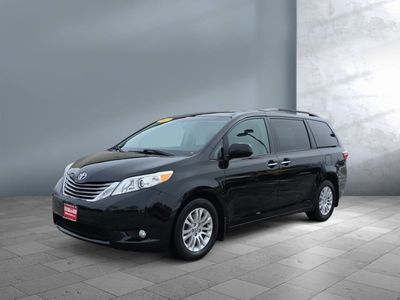 2017 Toyota Sienna — front three-quarter view