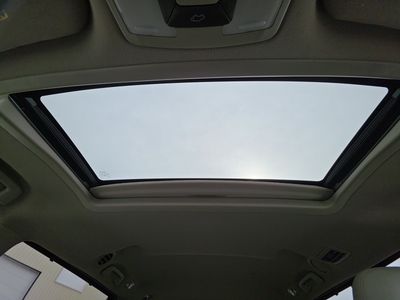 2017 Toyota Sienna — photo 24 view