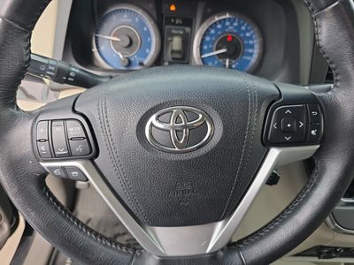 2017 Toyota Sienna — photo 19 view