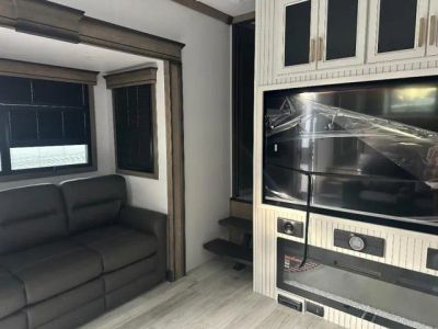 2026 Keystone RV Montana - Photo 5