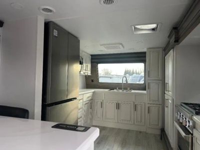 2026 Keystone RV Montana - Photo 4
