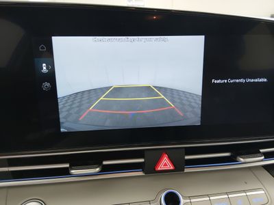 2025 Hyundai Elantra — photo 16 view