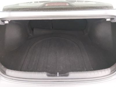 2025 Hyundai Elantra — photo 11 view