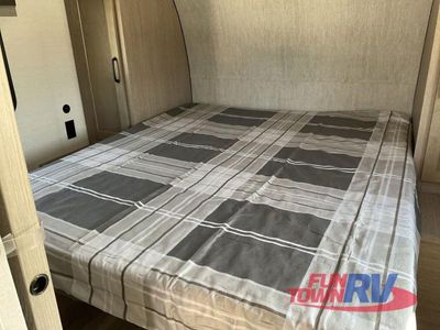 2025 Gulf Stream RV Yellowstone Ranch Edition - Photo 37