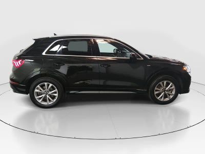 2024 Audi Q3 — photo 8 view