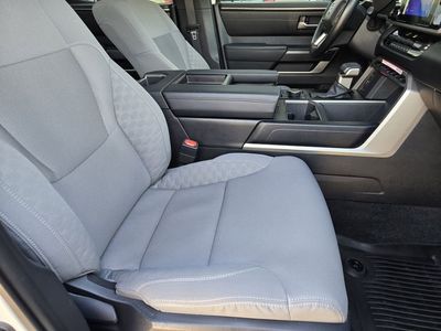 2025 Toyota Tundra - Photo 9