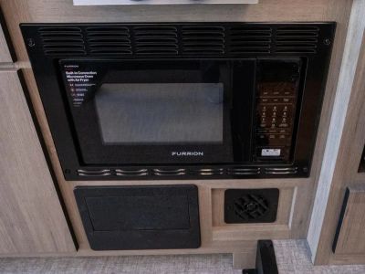 2026 Grand Design LINEAGE SERIES M - Photo 11