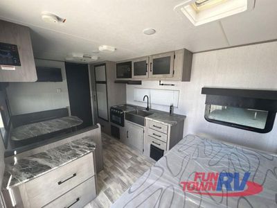 2022 Dutchmen RV Kodiak - Photo 22