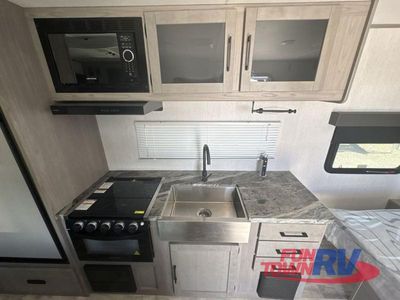 2022 Dutchmen RV Kodiak - Photo 12