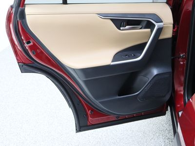 2024 Toyota RAV4 AWD — photo 29 view