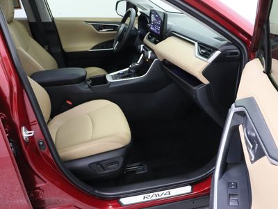 2024 Toyota RAV4 AWD — photo 42 view