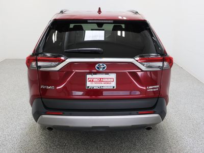 2024 Toyota RAV4 AWD — photo 8 view