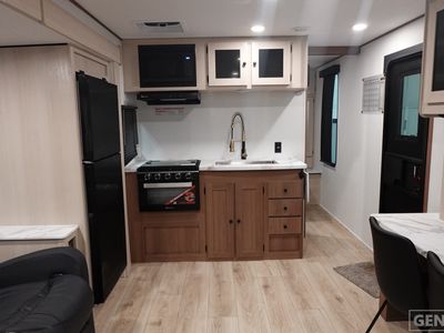 2026 Coachmen Apex Ultra Lite - Photo 6