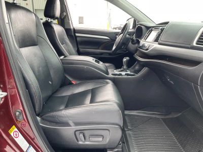 2019 Toyota Highlander — photo 15 view