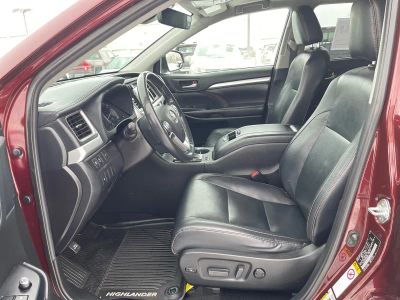 2019 Toyota Highlander — photo 14 view