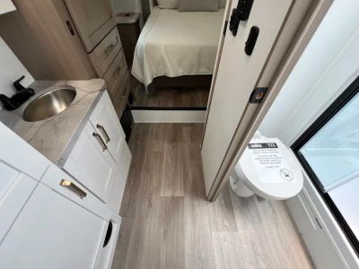 2027 Entegra ODYSSEY — photo 18 view