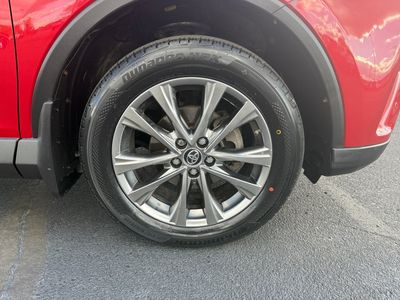2017 Toyota RAV4 - Photo 15
