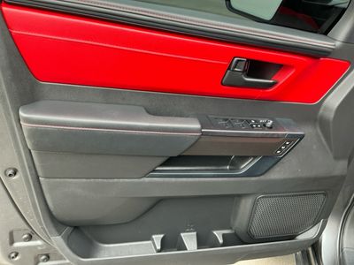 2024 Toyota Tundra 4WD - Photo 8