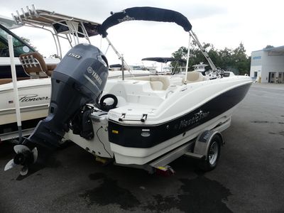 2017 NauticStar 203 SC - Photo 3