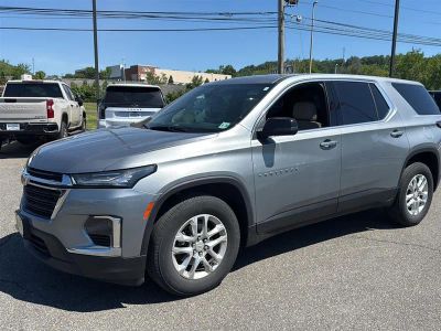 2023 Chevrolet Traverse — rear three-quarter view