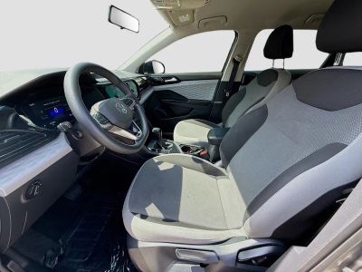 2022 Volkswagen Taos — photo 16 view