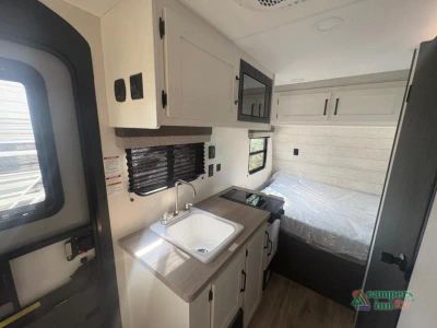 2027 Venture RV Campbound — photo 10 view