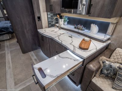 2027 Foretravel Realm Presidential Luxury Villa 7 (LV7) Bath & 1/2 - Photo 27