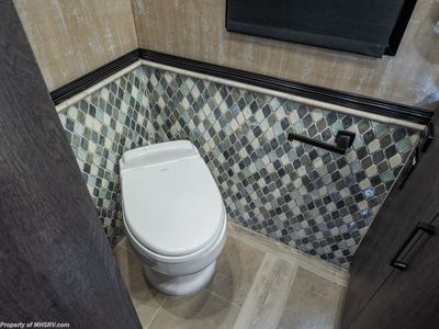 2027 Foretravel Realm Presidential Luxury Villa 7 (LV7) Bath & 1/2 - Photo 55