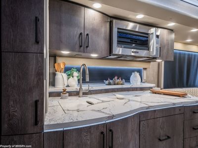 2027 Foretravel Realm Presidential Luxury Villa 7 (LV7) Bath & 1/2 - Photo 30