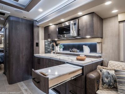 2027 Foretravel Realm Presidential Luxury Villa 7 (LV7) Bath & 1/2 - Photo 24