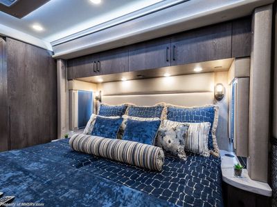 2027 Foretravel Realm Presidential Luxury Villa 7 (LV7) Bath & 1/2 - Photo 65