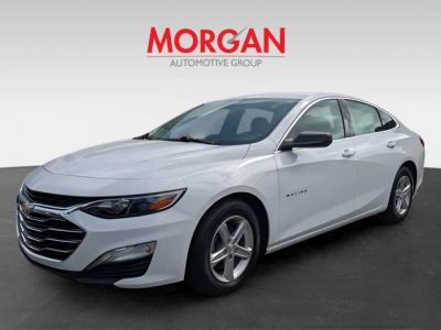 2022 Chevrolet Malibu — interior view