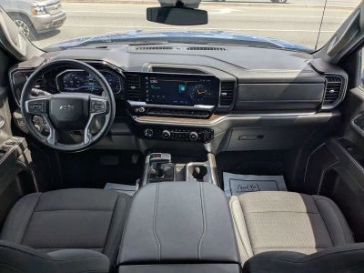 2023 Chevrolet Silverado 1500 — photo 12 view