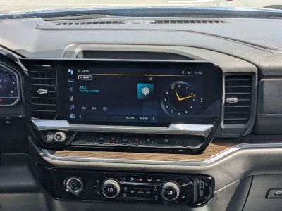 2023 Chevrolet Silverado 1500 — photo 15 view