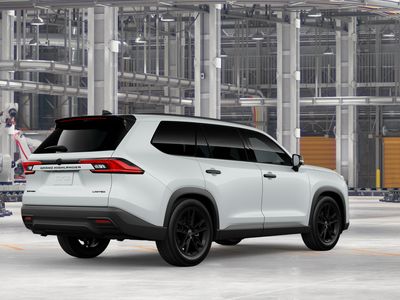 2026 Toyota Grand Highlander Hybrid - Photo 10