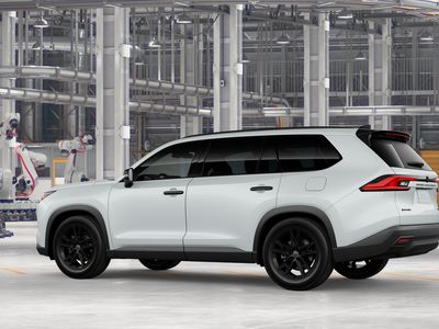 2026 Toyota Grand Highlander Hybrid - Photo 5