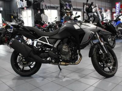2026 Suzuki V-STROM 800 — front three-quarter view
