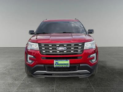 2017 Ford Explorer — side profile view