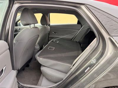 2024 Hyundai Elantra SEL - Photo 1