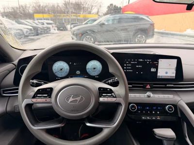 2024 Hyundai Elantra SEL - Photo 12