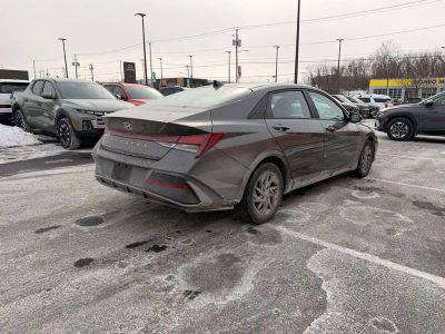2024 Hyundai Elantra SEL - Photo 5