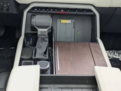 2023 Toyota Tundra 4WD — photo 16 view