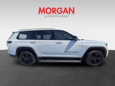 2023 Jeep Grand Cherokee L — side profile view