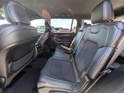 2023 Jeep Grand Cherokee L — photo 12 view