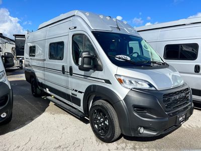 2026 Winnebago SOLIS - Photo 29